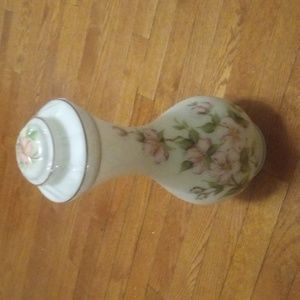 Beautiful flower vase.